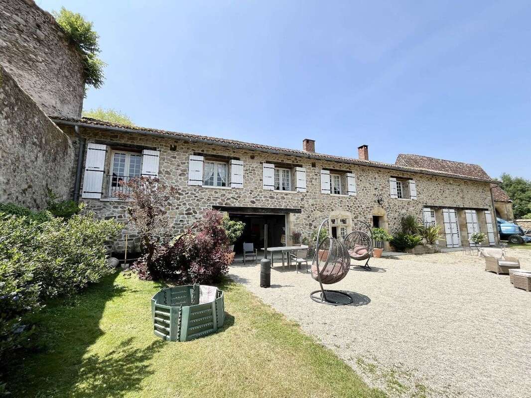 Maison à ANSAC-SUR-VIENNE