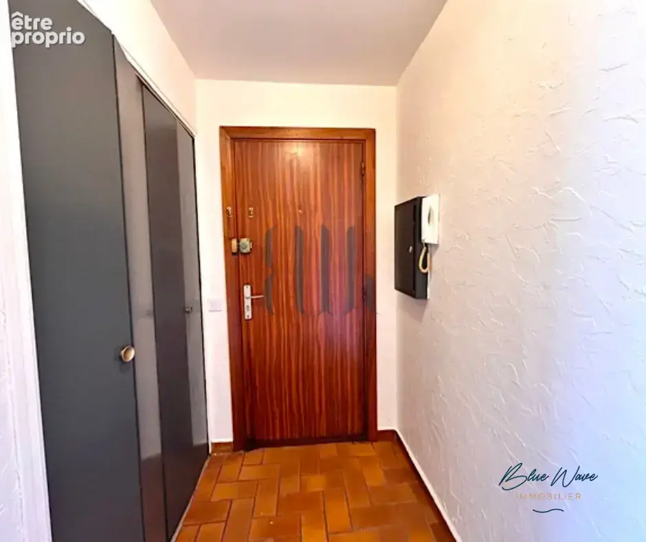 Sainte-maxime centre-ville   studio 32,59 m2 avec balcon & grenier - photo 7