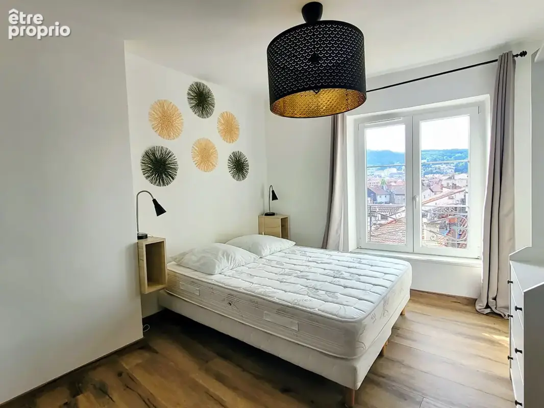 Appartement F2 meublé lumineux , plein centre du Puy - photo 5