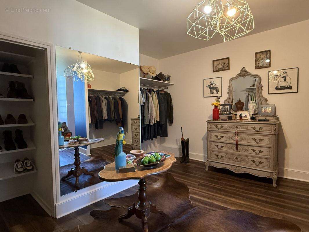 Maison à COLLONGUES