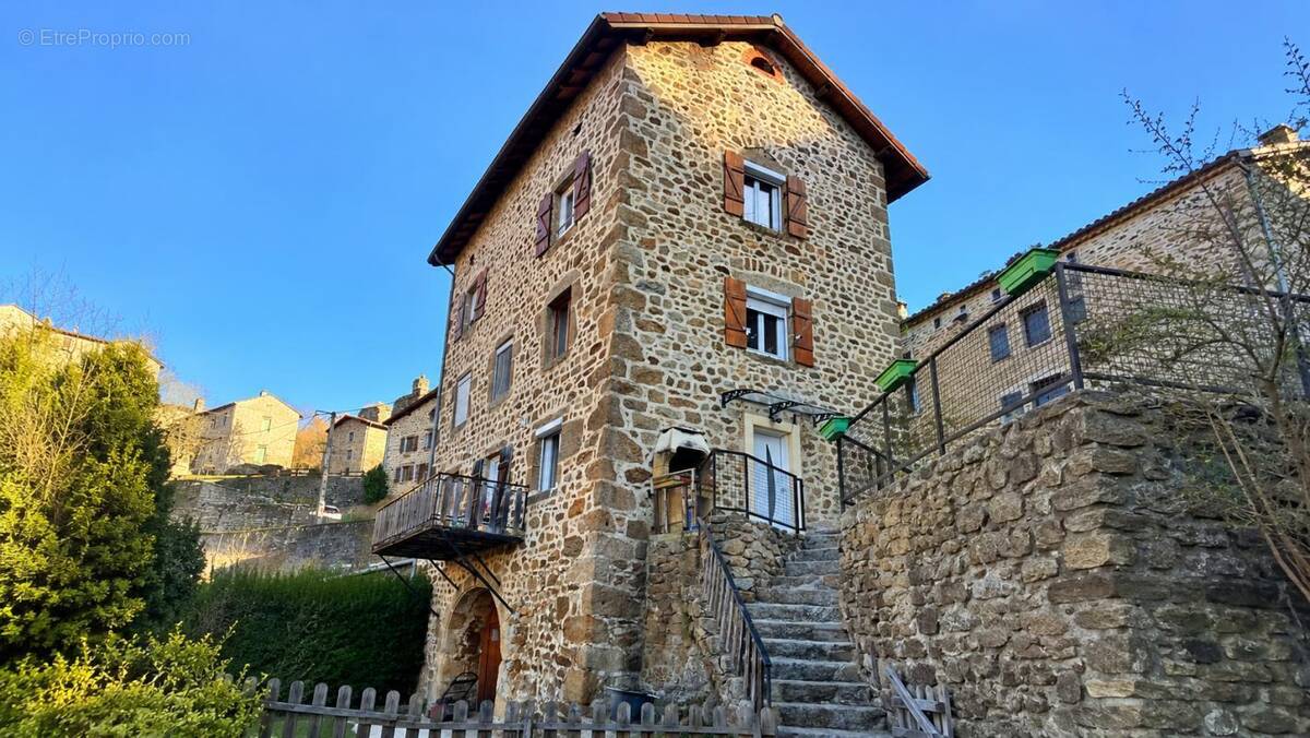 Maison à BOURG-ARGENTAL