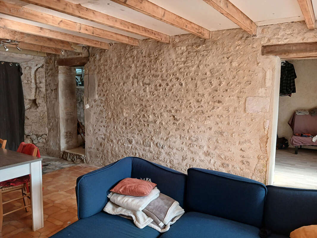 Maison à BOURCEFRANC-LE-CHAPUS