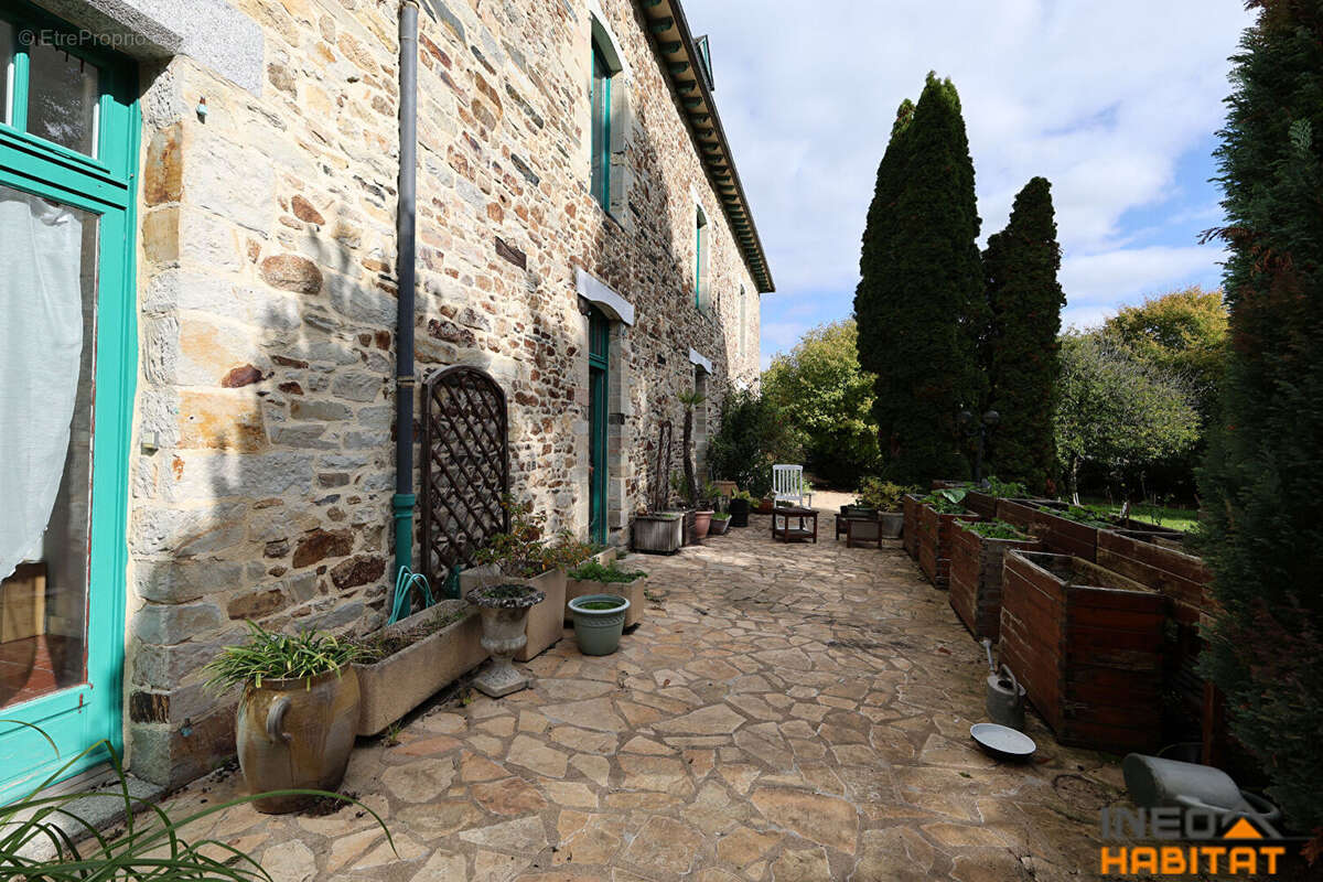 Maison à BALAZE