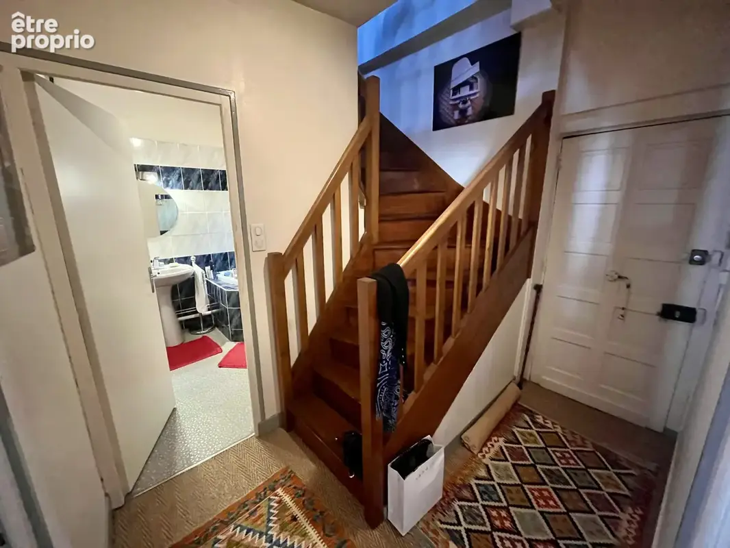 Appartement deux chambres rue du Consulat - photo 10