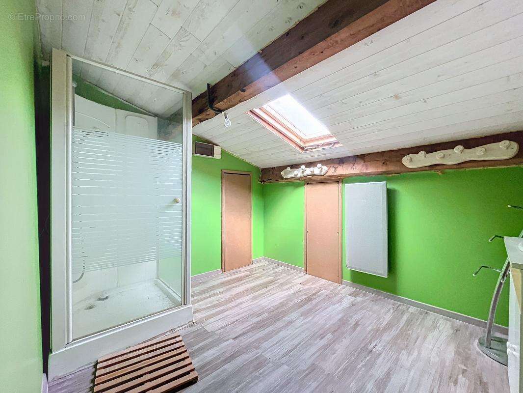 Maison à SAINT-JEAN-DE-MUZOLS