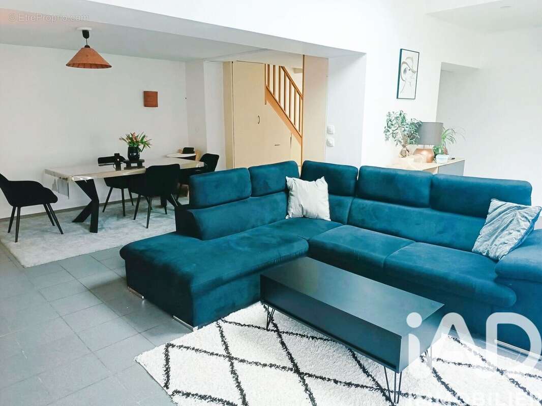 Photo 2 - Maison à GAGNY