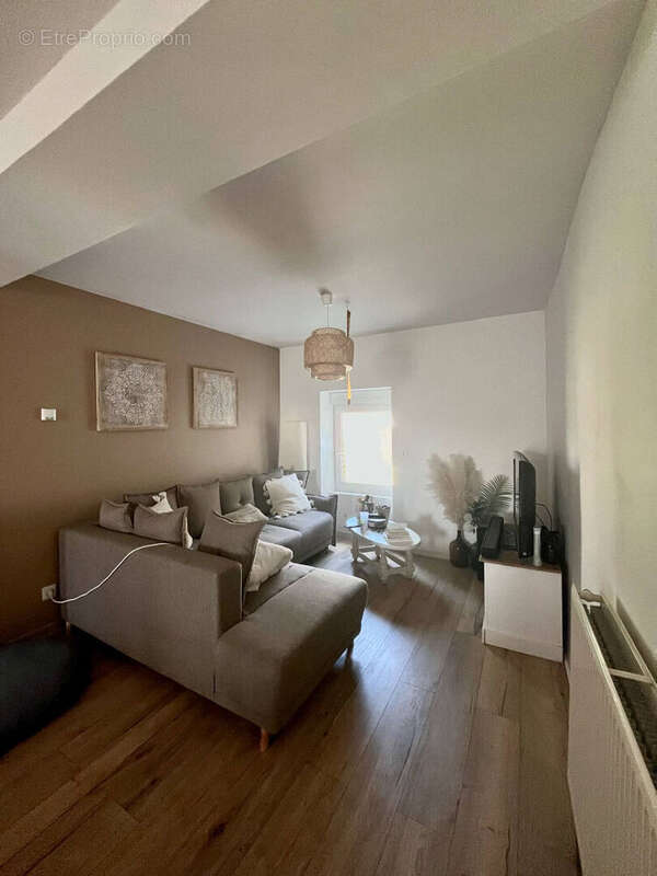 Maison à DOMPIERRE-LES-EGLISES