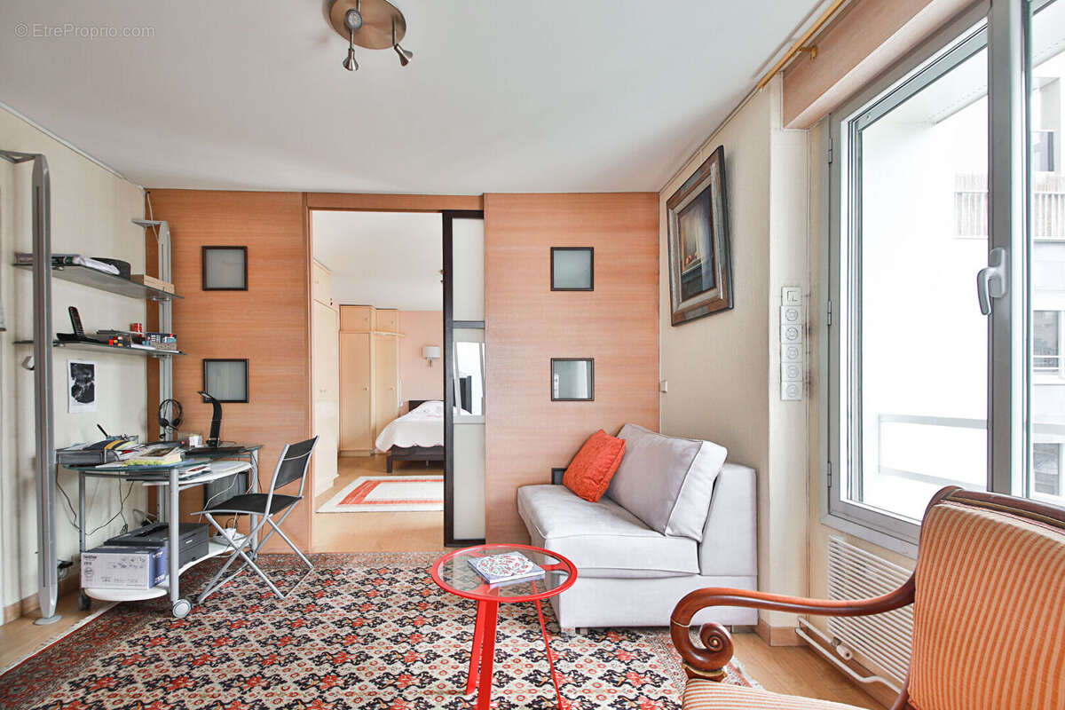 Appartement à PARIS-15E