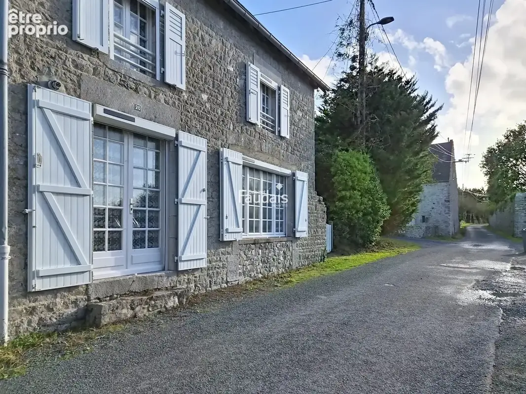 Maison 5 pièces 107 m² à vendre à Regneville-Sur-Mer (50590) - photo 1