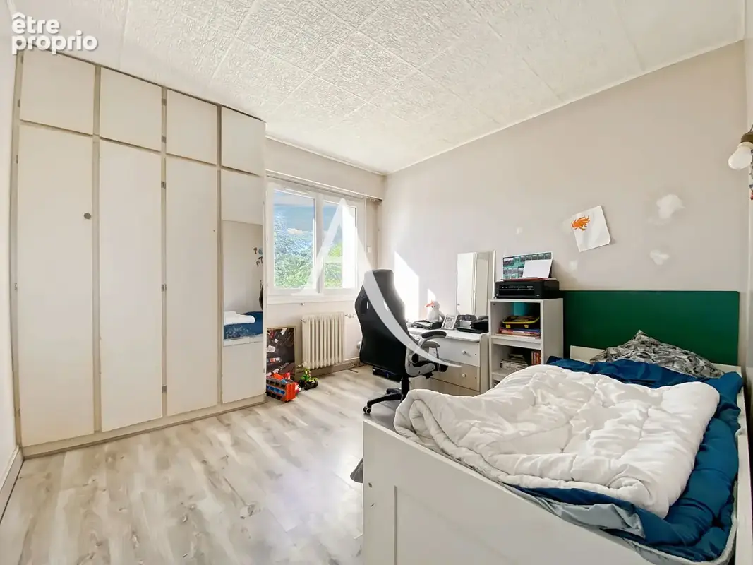 Appartement Bois D Arcy 4/5 pièce(s) 79 m2 - photo 10