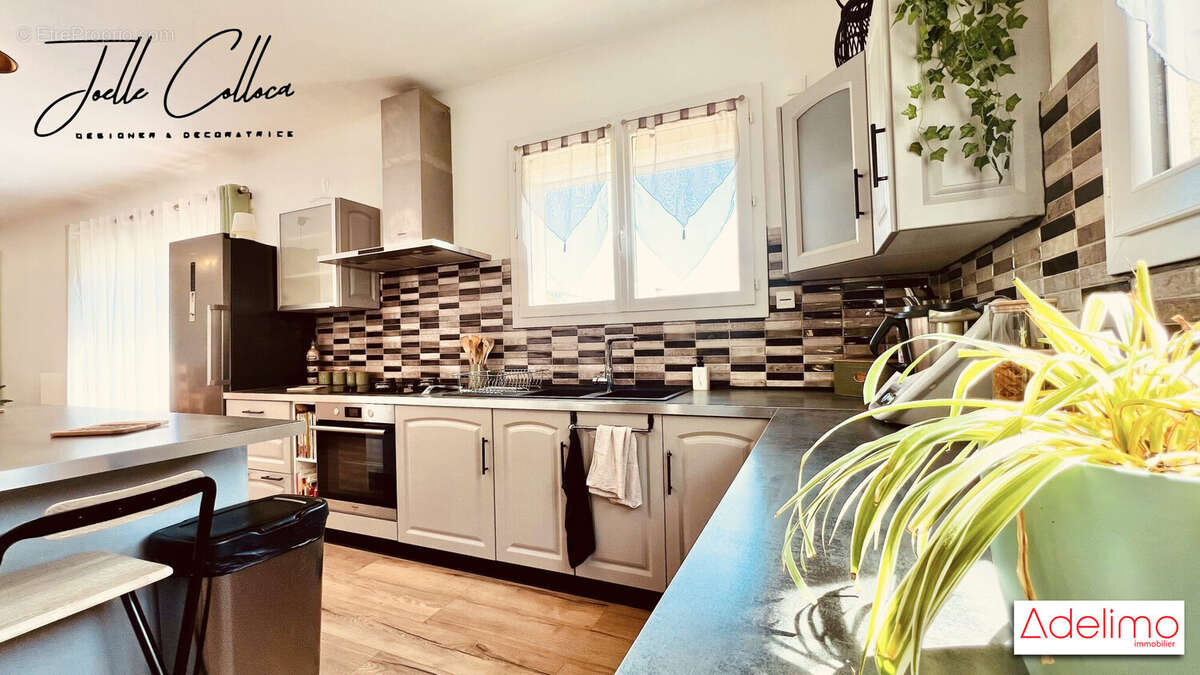 Maison à LES SALLES-DU-GARDON