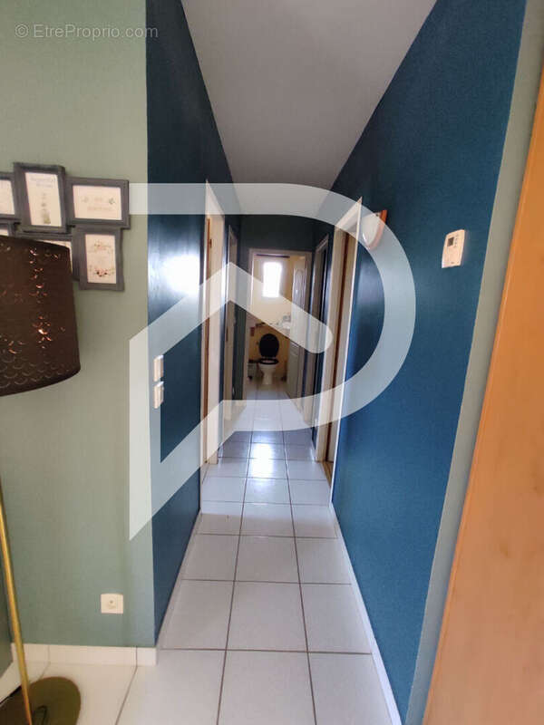 Maison à PETIT-PALAIS-ET-CORNEMPS