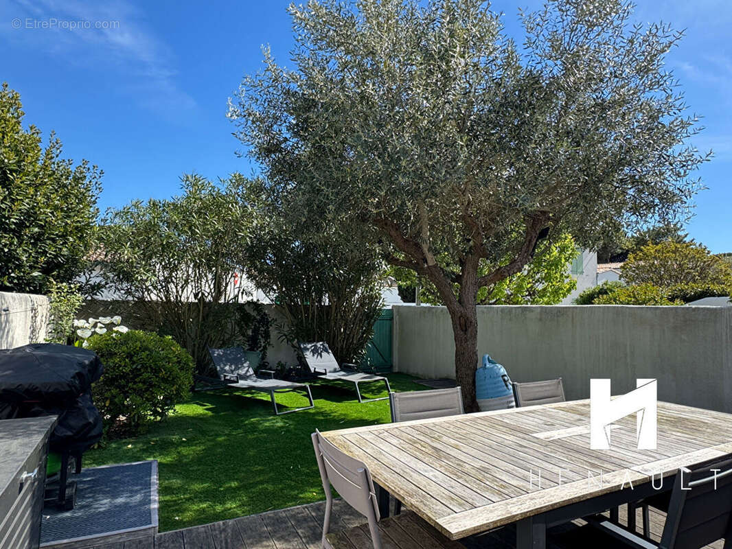 Maison à LA COUARDE-SUR-MER