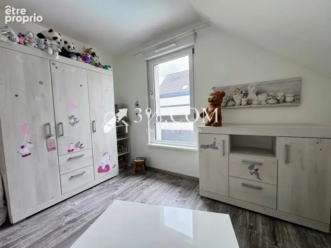 3%COM Belle maison récente avec piscine et jardin - photo 12