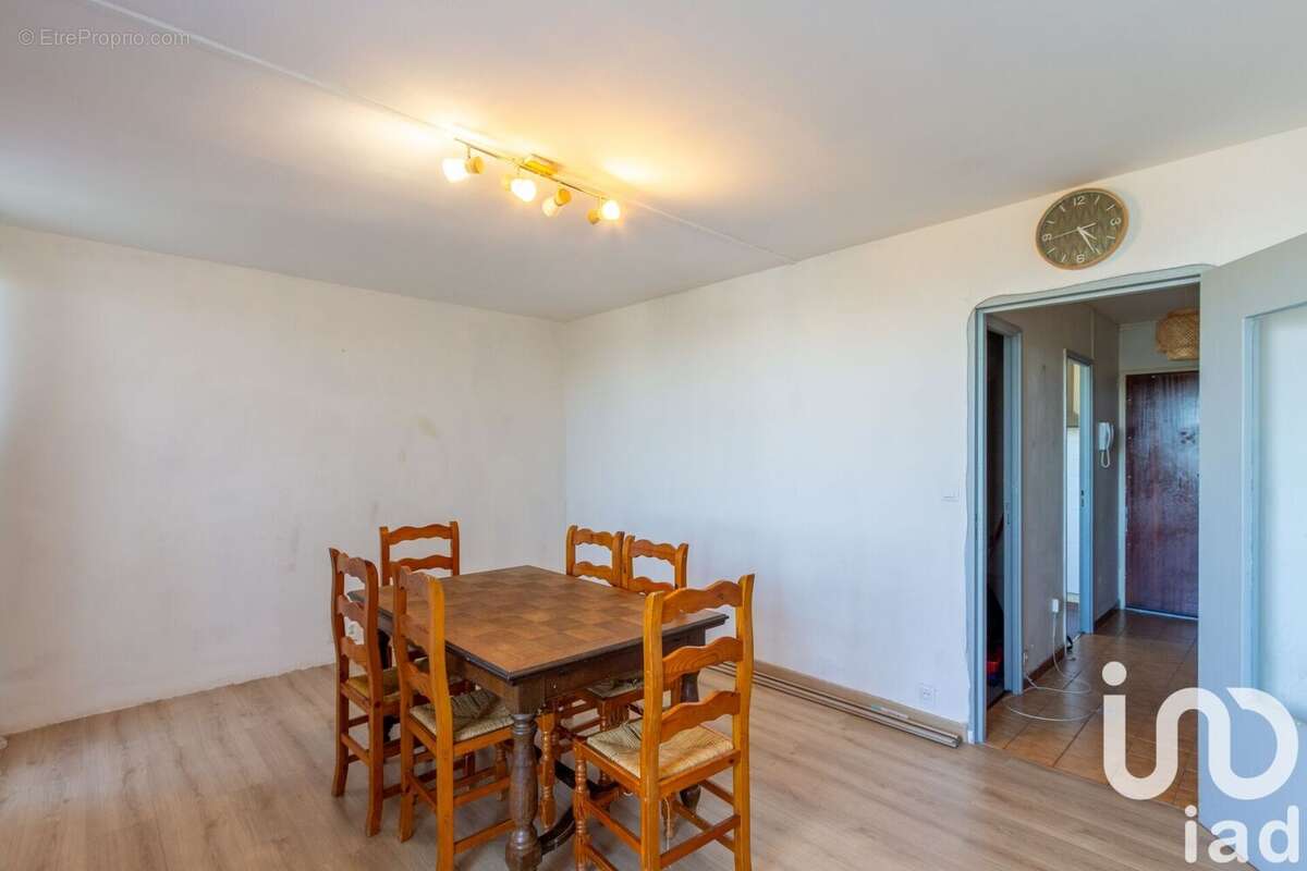 Photo 5 - Appartement à ELANCOURT