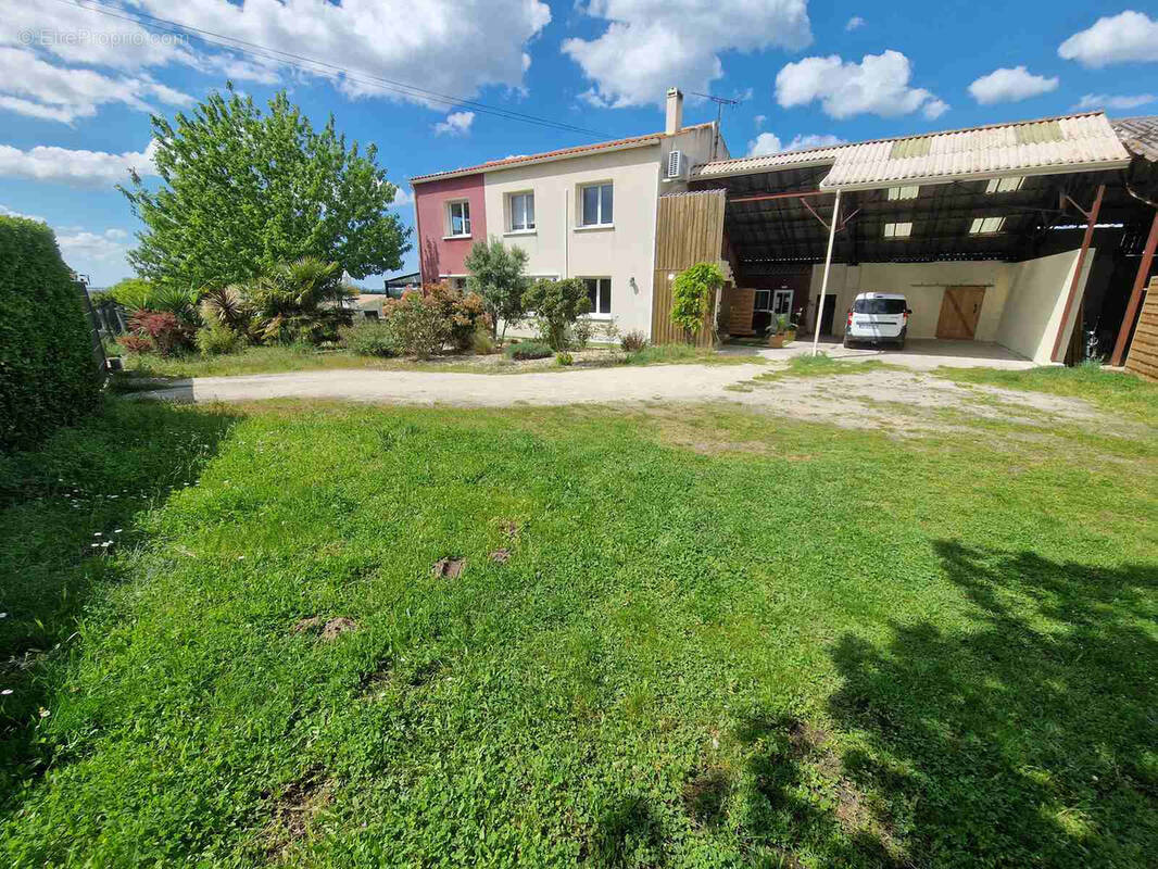 Maison à SAINT-PALAIS