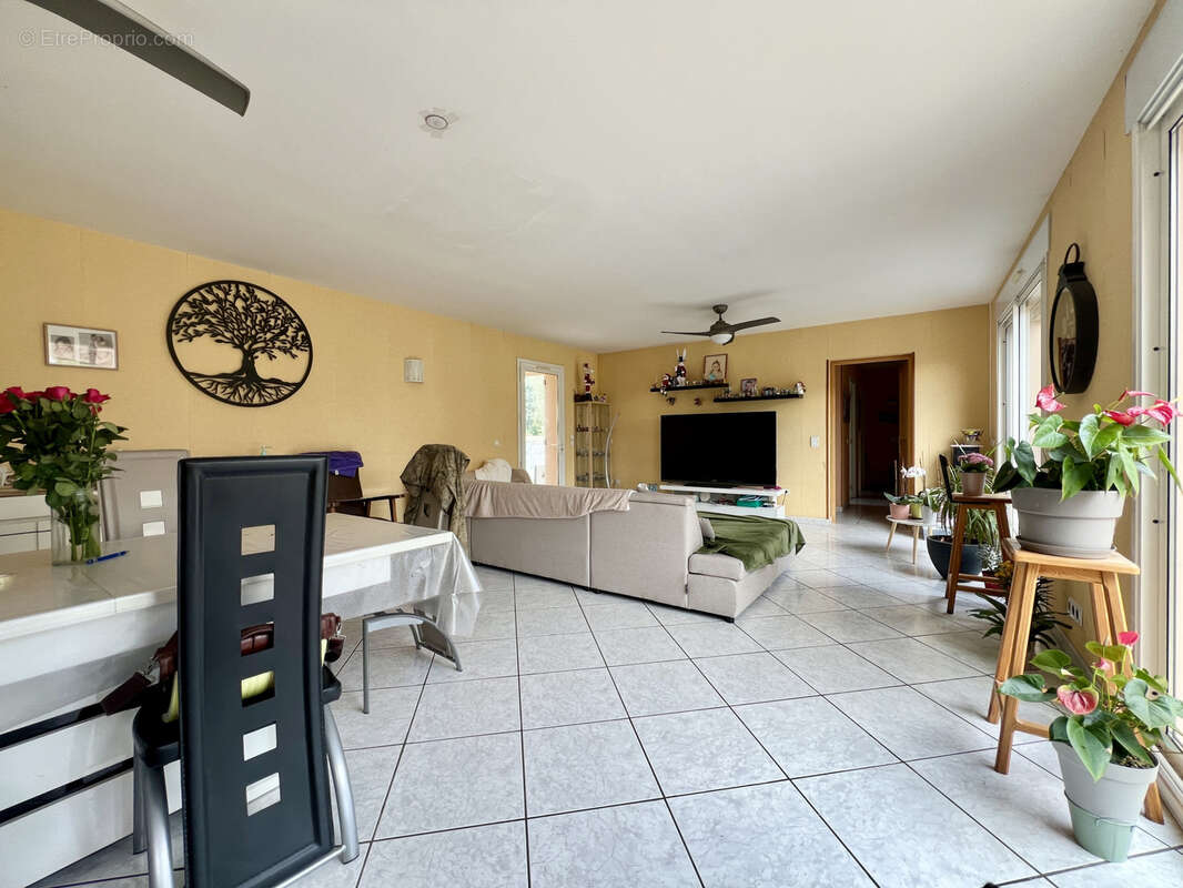 Maison à SAINT-PAUL-CAP-DE-JOUX