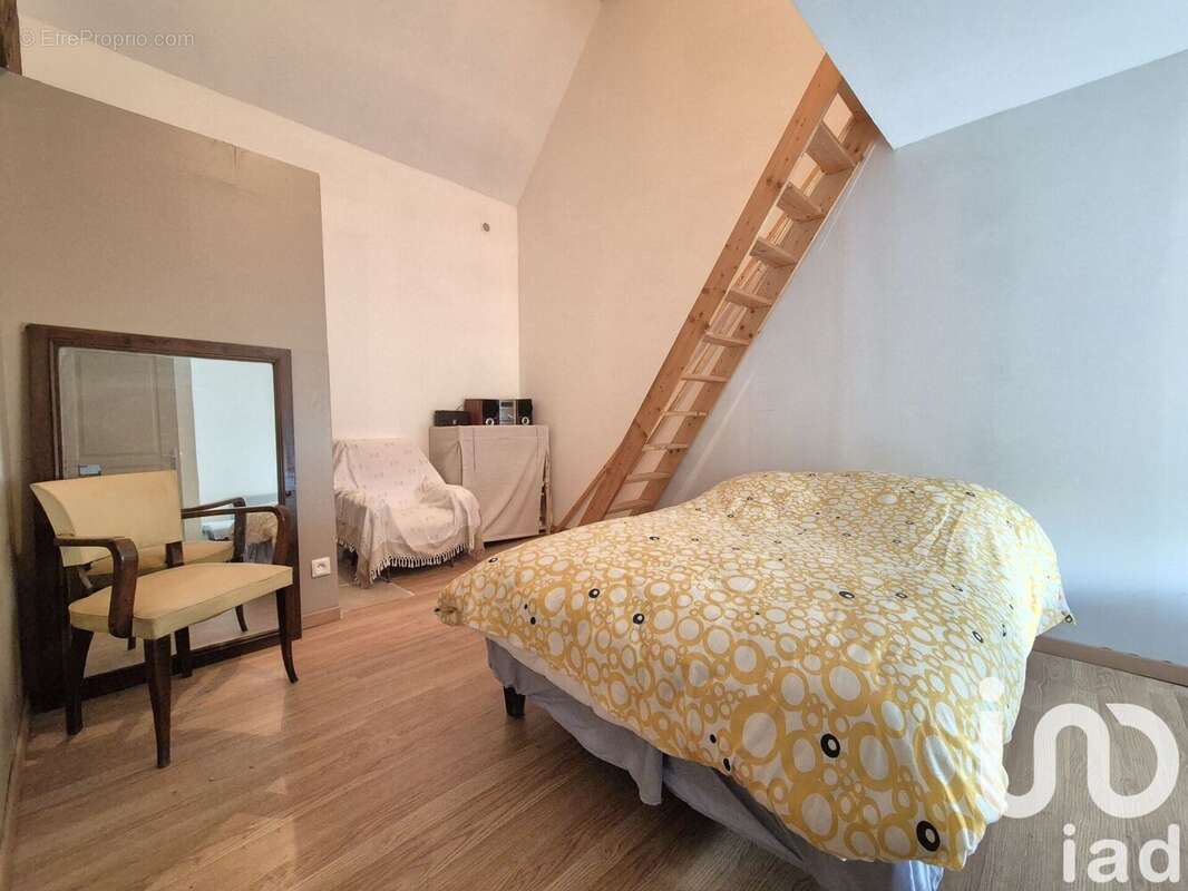 Photo 5 - Maison à LUCY-SUR-YONNE