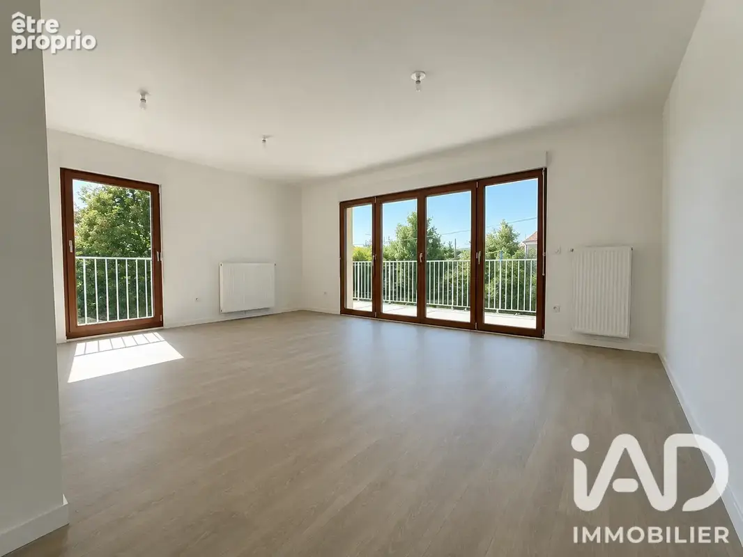 Photo 1 - Appartement à SAINTE-GENEVIEVE-DES-BOIS