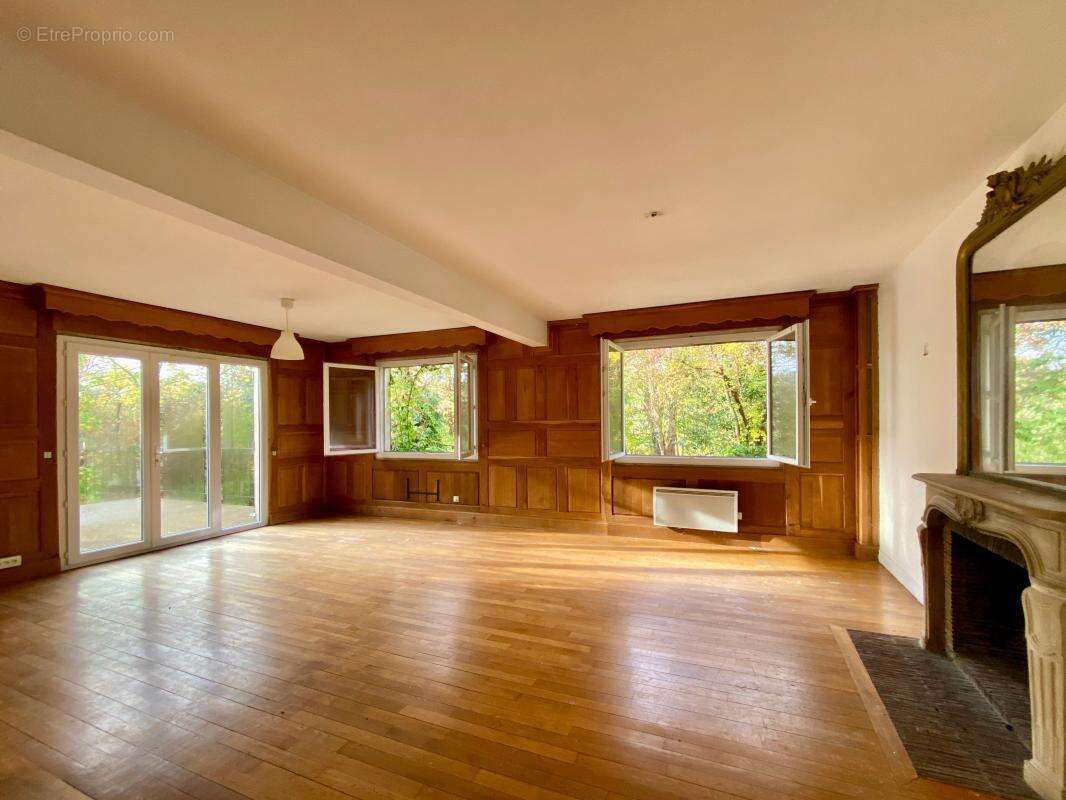 Maison à MAREIL-SUR-MAULDRE