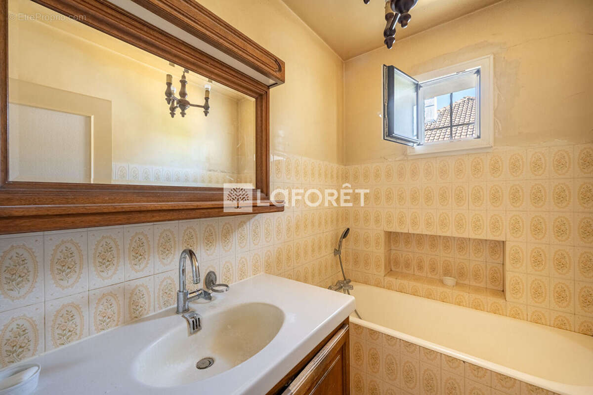 Maison Conflans Sainte Honorine 4 pièce(s) 101 m2 - photo 9