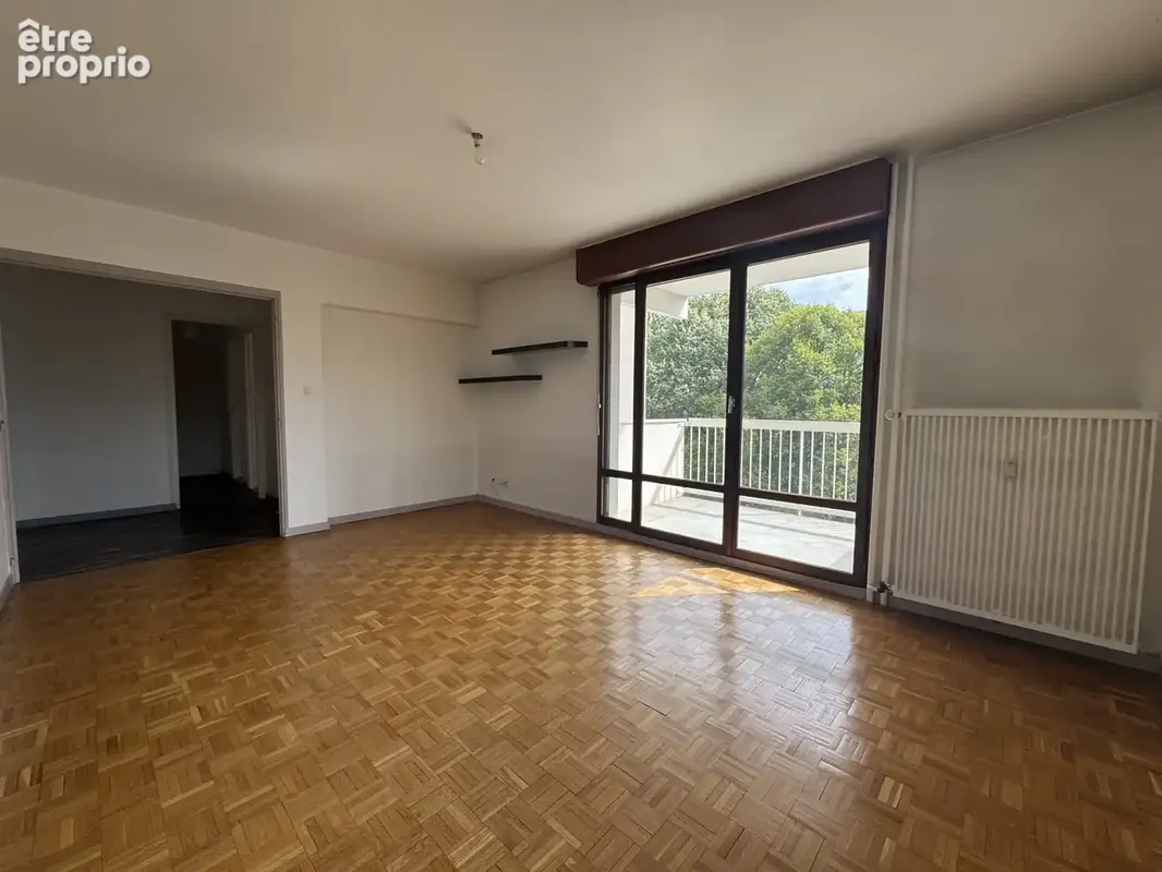 Appartement à MEYLAN
