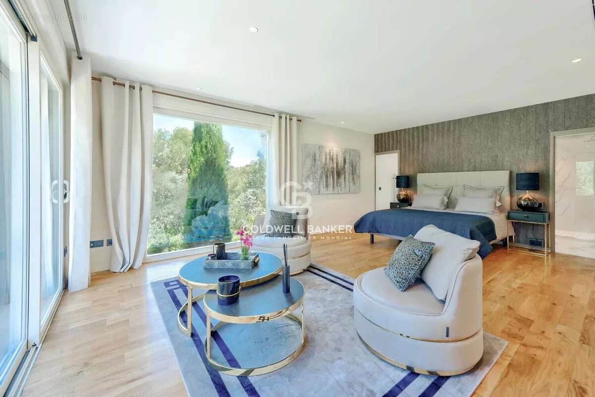 Maison à MOUGINS