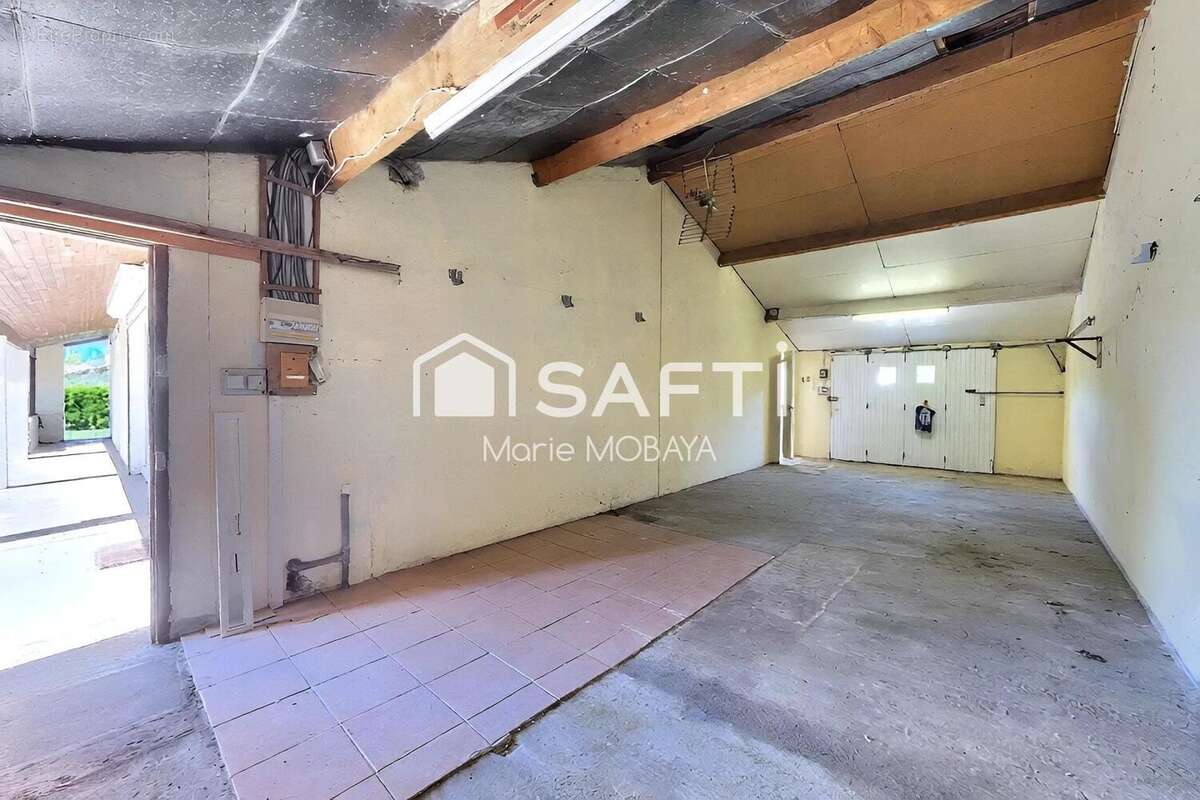 Maison 114 m² à Cubzac-Les-Ponts  - photo 7