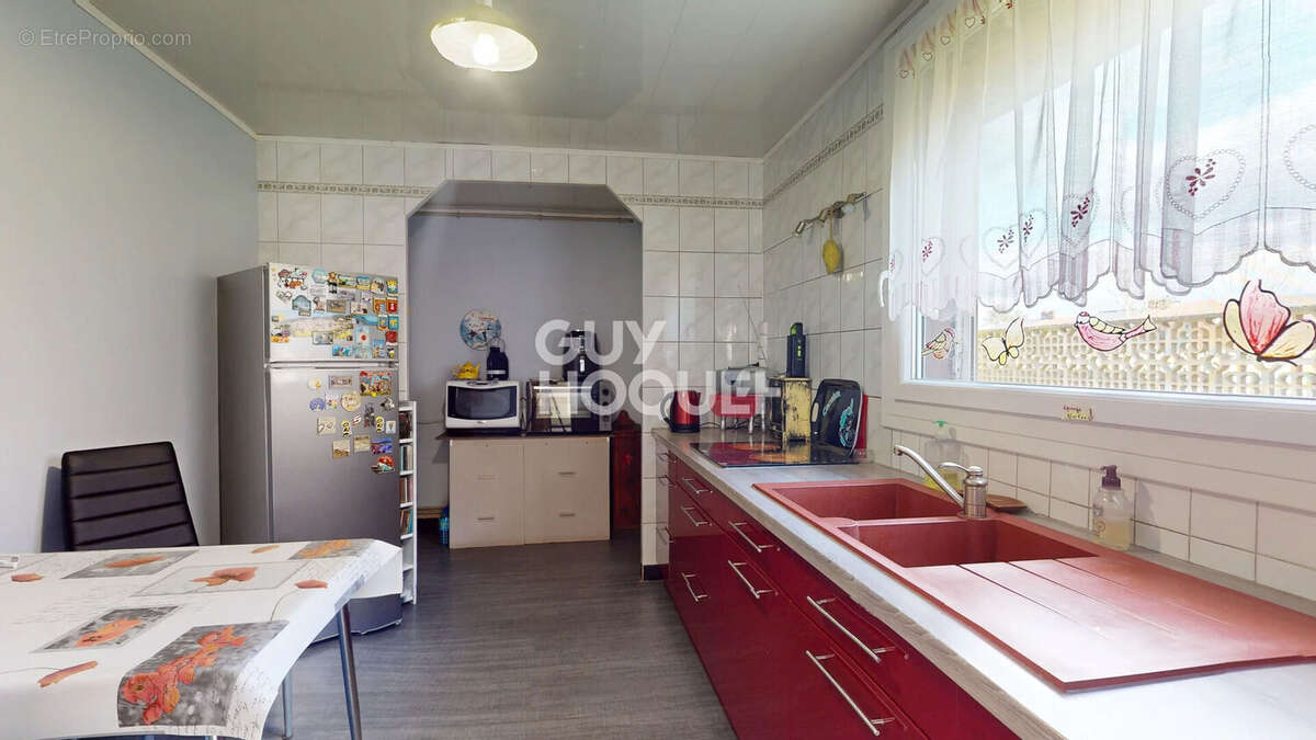 Maison à VAIVRE-ET-MONTOILLE