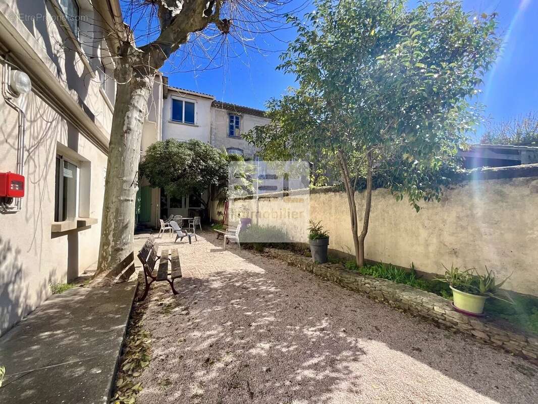 Maison à BAGNOLS-SUR-CEZE