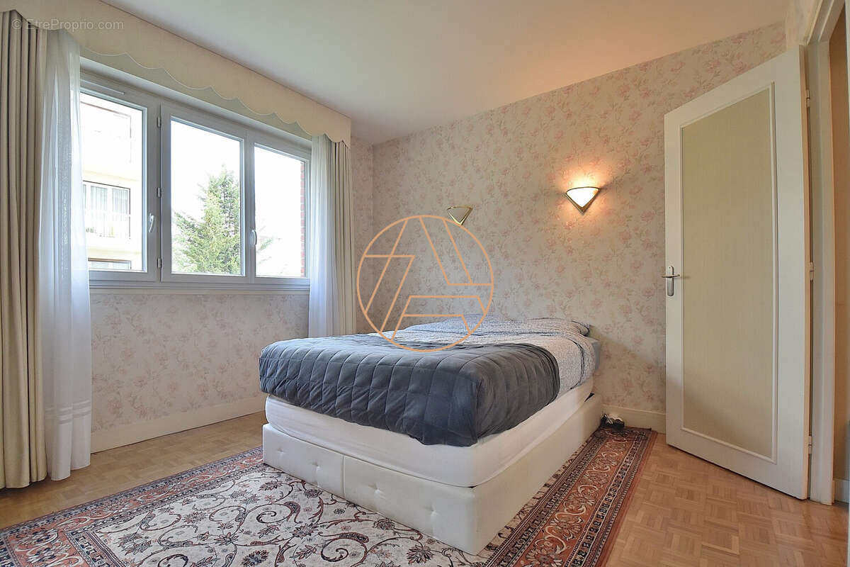 Appartement à SAINT-MAUR-DES-FOSSES