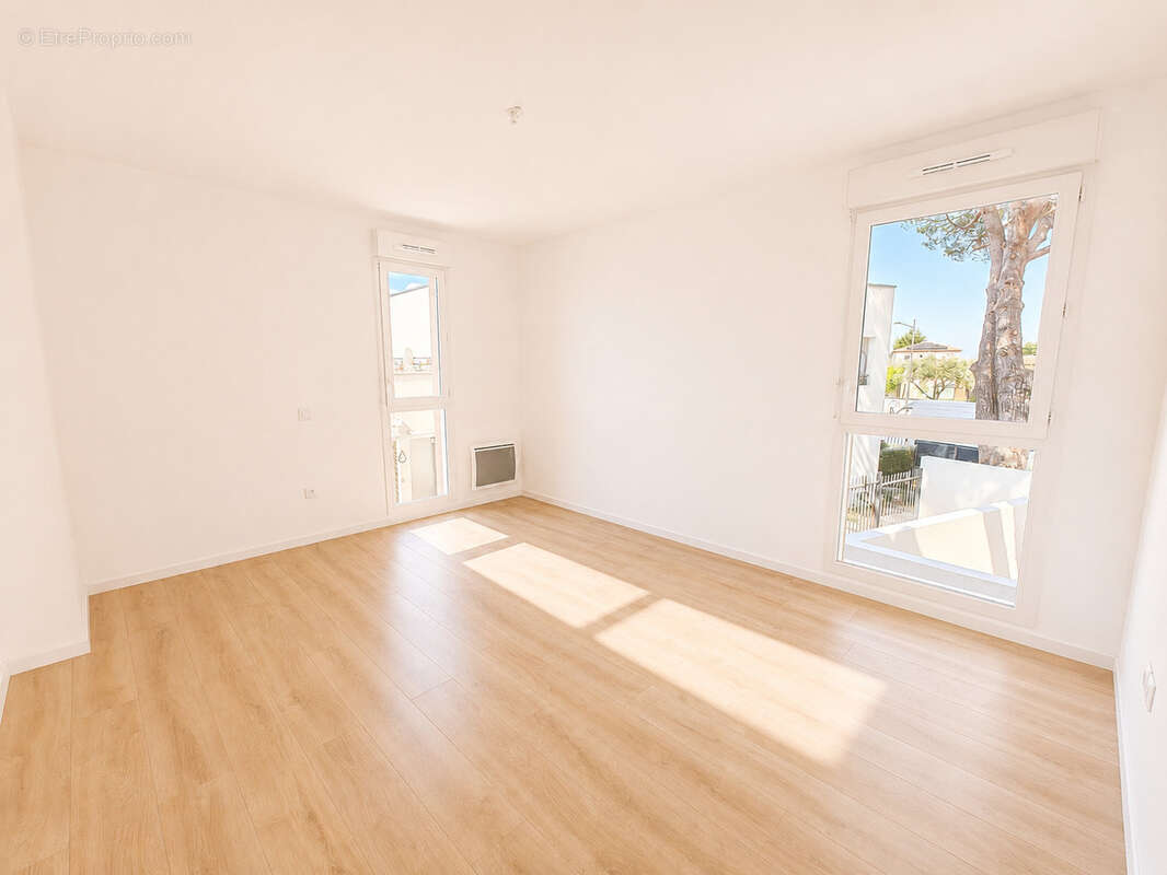 Mauguio   Villa T5 de 114 m2 avec jardin de 108 m2  Disponible immédiatement - photo 16