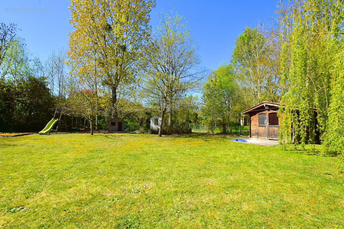 Maison à LES ESSARTS-LE-ROI