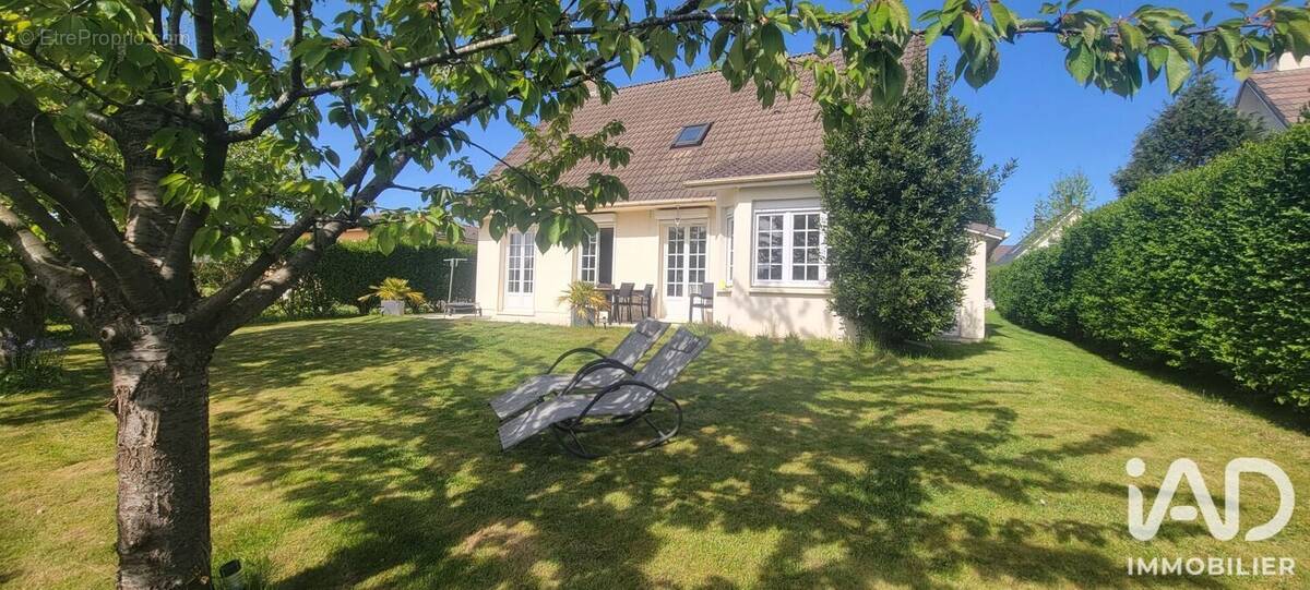 Photo 1 - Maison à LE MESNIL-ESNARD