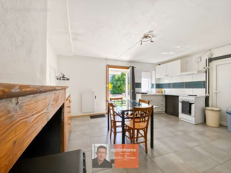 Maison 2 chambres, dépendances et multiples possibilités d'aménagement - photo 5