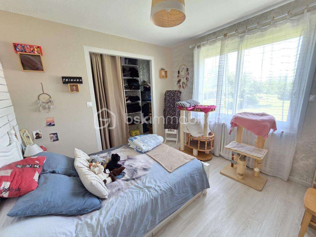 Magnifique Pavillon sur de rez-de-jardin rénové de 83 m² à TORTERON - photo 11