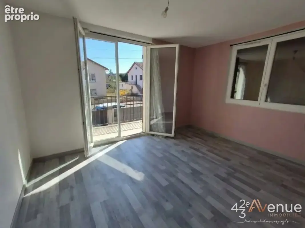 Maison 6 pièces 140 m² à vendre à Savigneux (42600) - photo 5