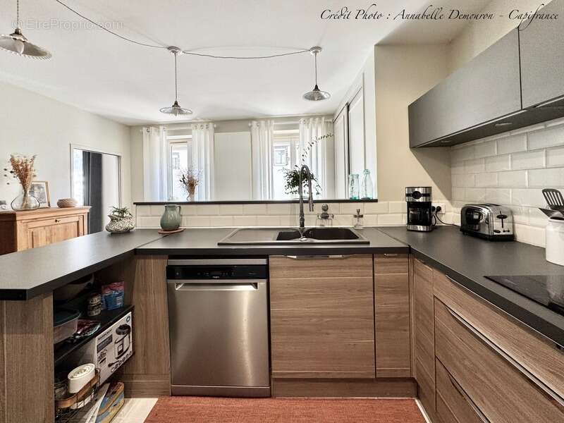 RIOM - EXCLUSIVITÉ – Maison de ville de caractère P6 entièrement rénovée avec jardin, abri et cave - photo 61