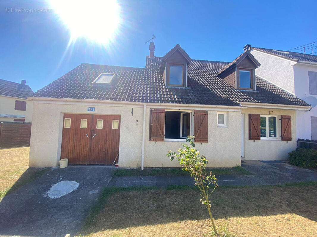 Maison à VILLENOY