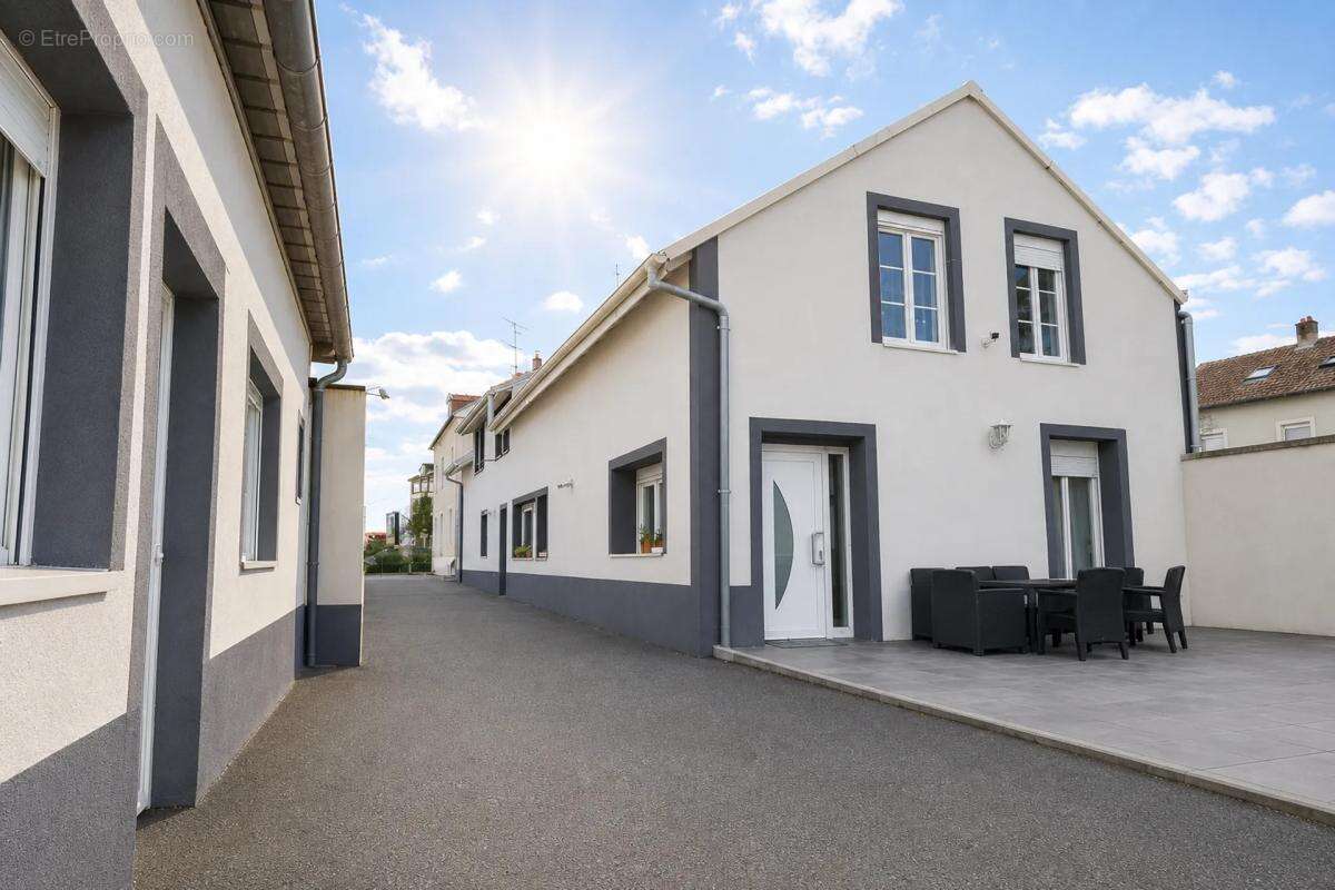 Immeuble rénové avec 3 appartements à Mulhouse - photo 28