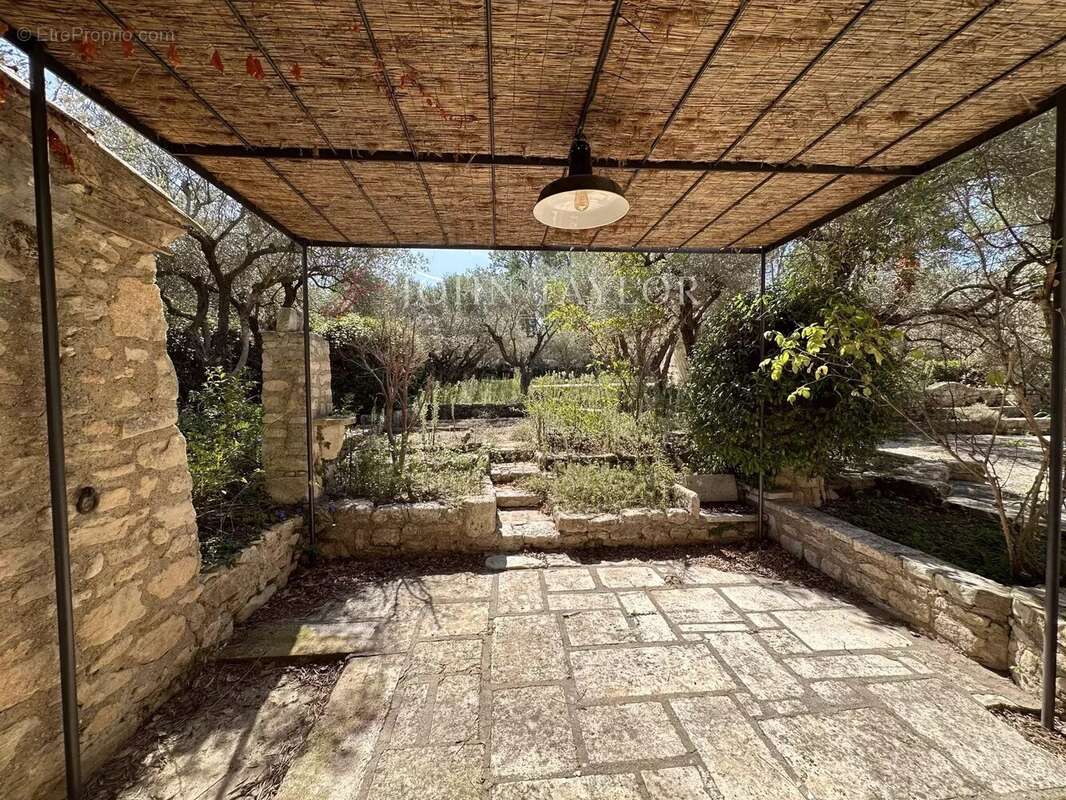 Maison à SAINT-REMY-DE-PROVENCE