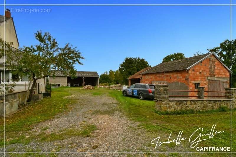 Maison à SAINT-SATURNIN