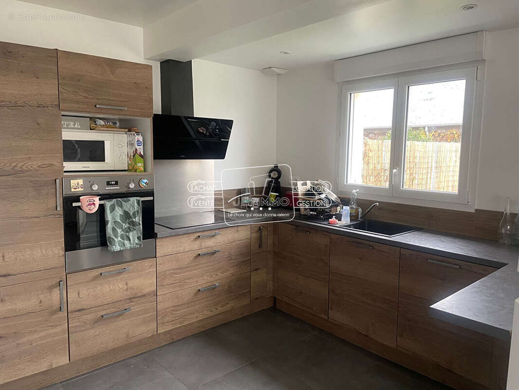 Maison à SAINT-MARS-DU-DESERT