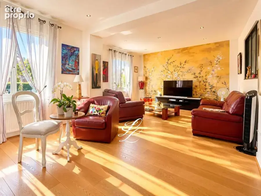 Photo Maison à Saint-Saturnin au prix de 408 000€