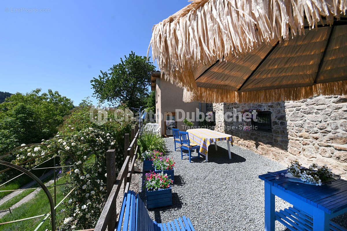 Maison 130 m² à Sainte-Colombe-Sur-Gand  - photo 3