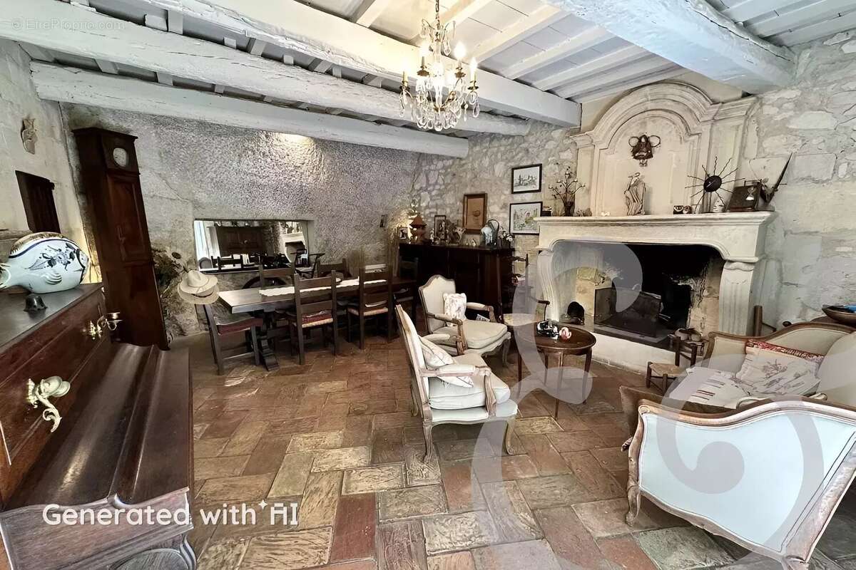 Maison à FONTVIEILLE