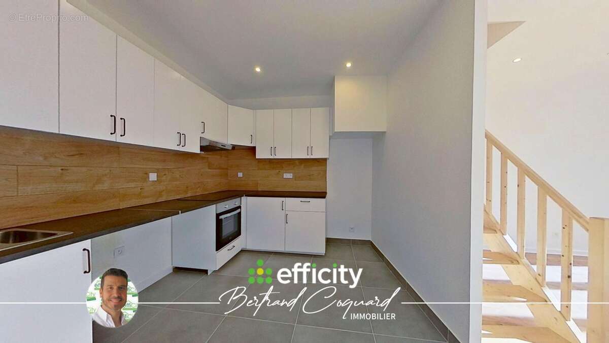 Appartement à PONTCHARRA-SUR-TURDINE