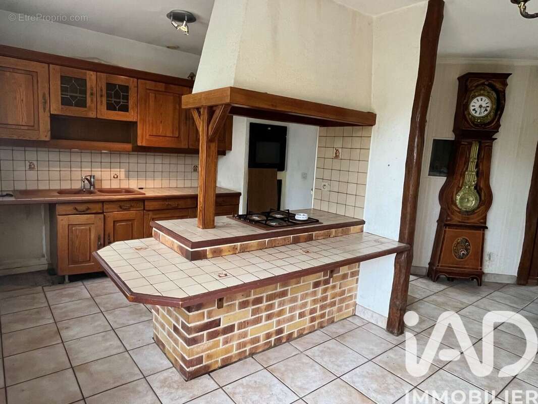 Maison 147 m² à Selommes  - photo 3