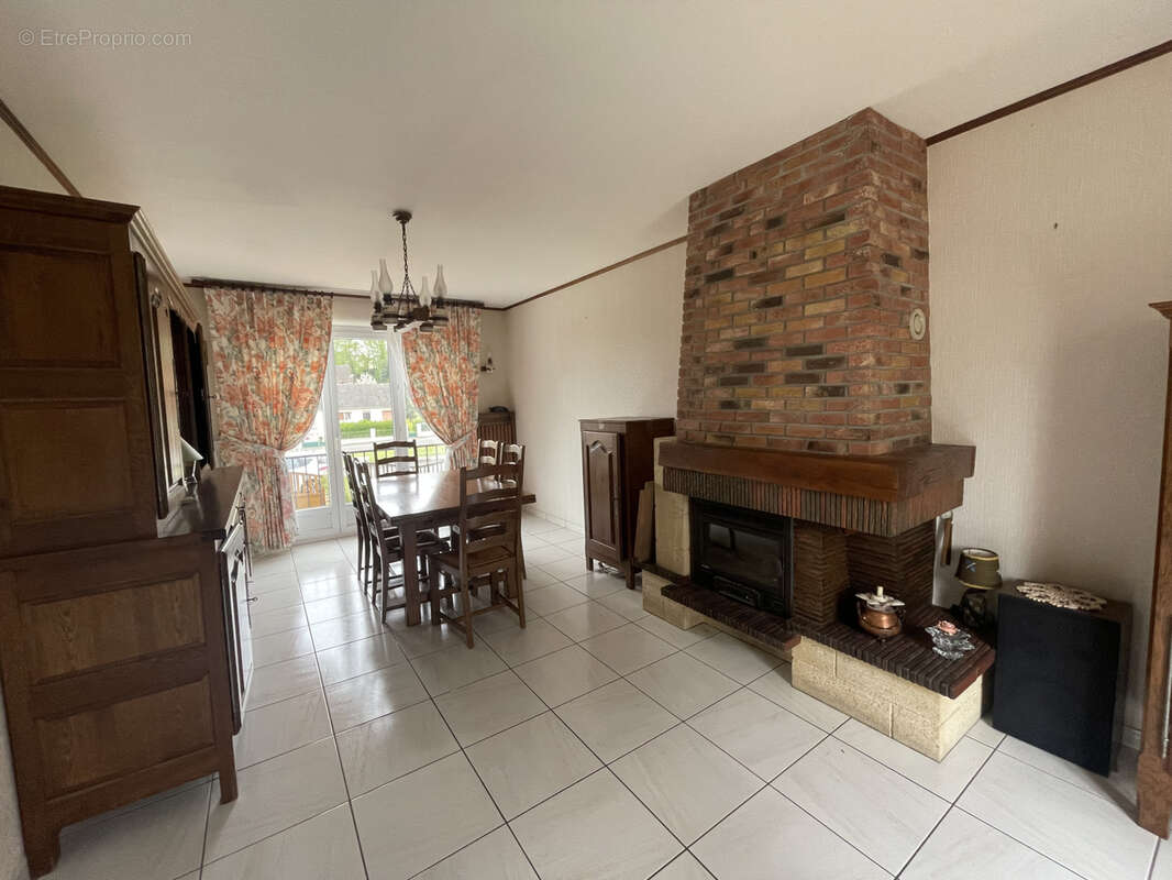 Maison à DREUIL-LES-AMIENS