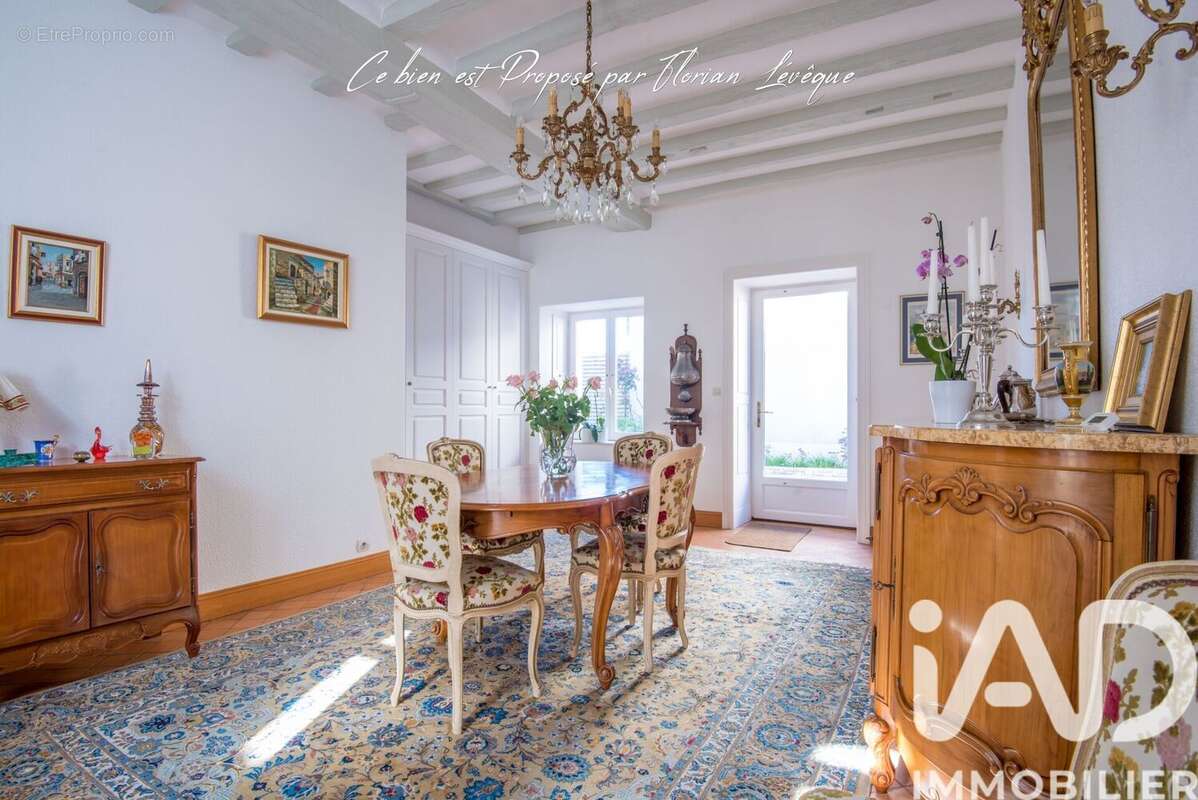Maison 198 m² à Angers  - photo 4